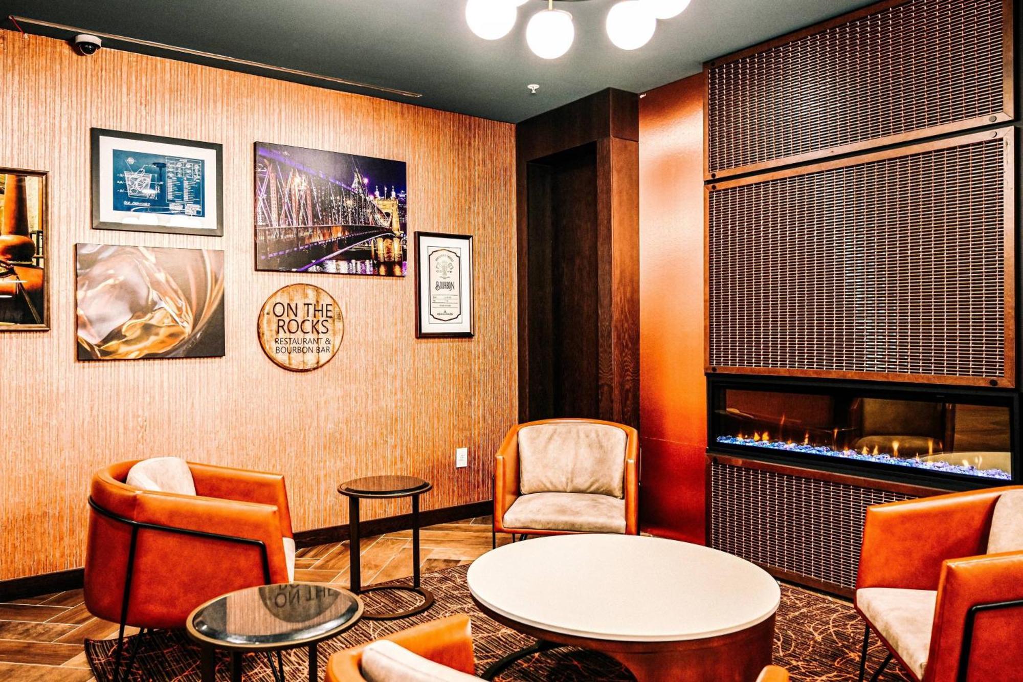 Delta Hotels By Marriott Cincinnati Sharonville Zewnętrze zdjęcie